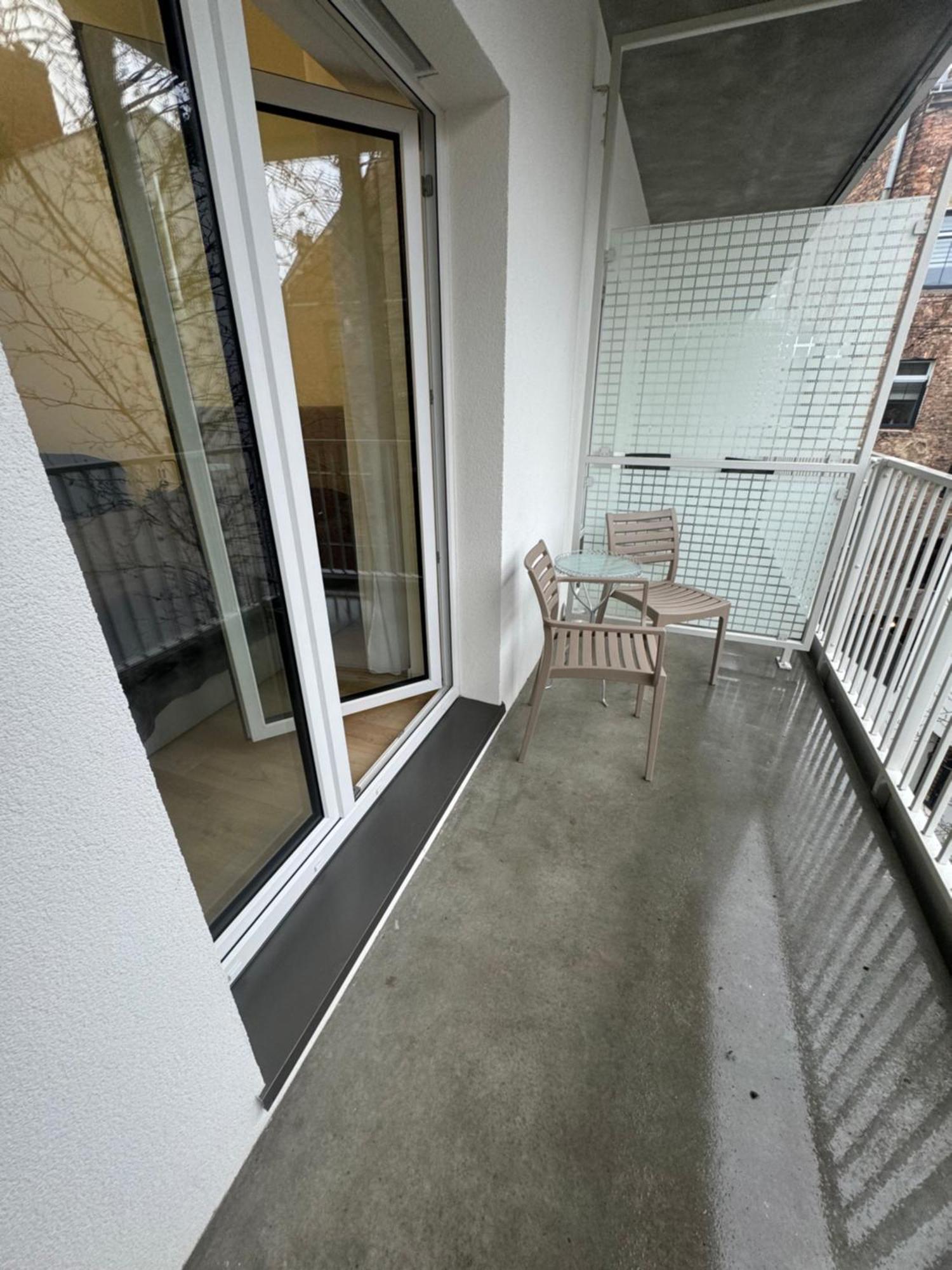 Apartament Przy Placu Wolnosci Poznan Exterior foto